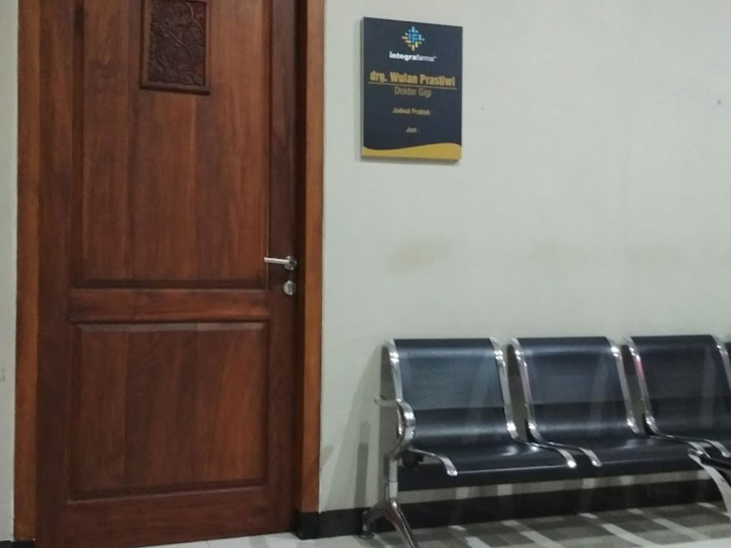 10 Dokter Gigi Tulungagung Ini Paling Banyak Dicari, Terima BPJS Rating
