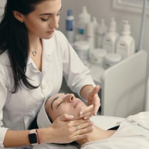Dokter Kulit Banjarbaru Harga Mulai 40rb, No 5 Melayani BPJS, No 1 & 2 Buka Hari Minggu
