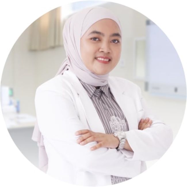 dr. Ervina Rosmarwati, Sp.DV Dokter Kulit Solo - Photo by Alodokter