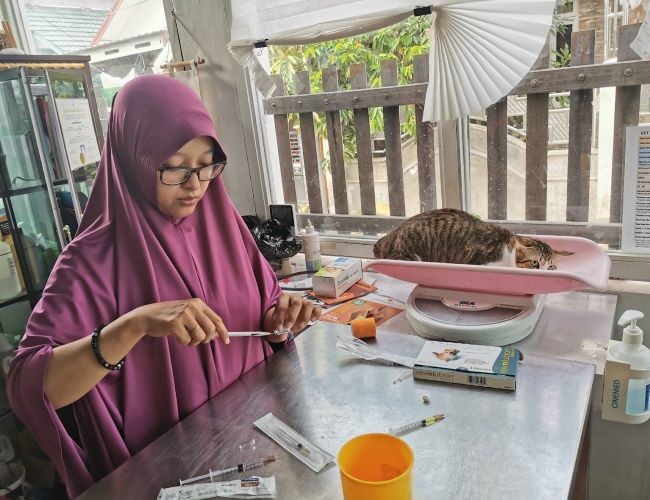 drh. Erdi Sally Gustin Dokter Hewan Banjarmasin - Photo by Google