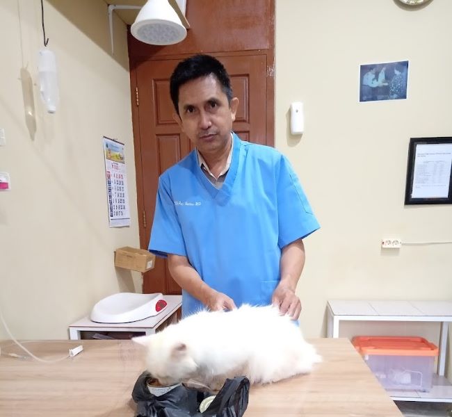 drh. Puji Hartono Dokter Hewan Bandar Lampung - Photo by Google