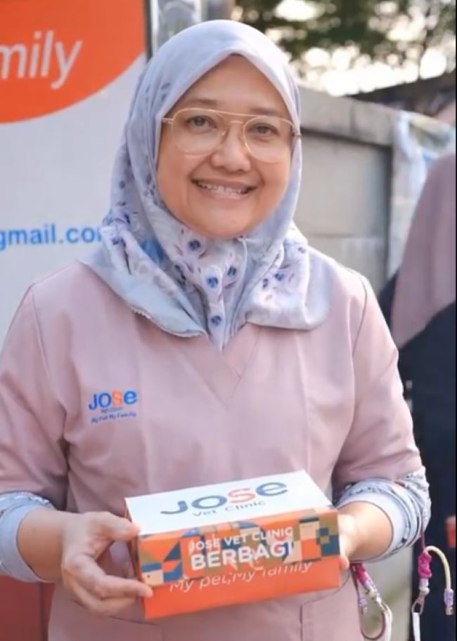 drh. Ratna Panca Mardani Dokter Hewan Balikpapan - Photo by Jose Vet Clinic Instagram