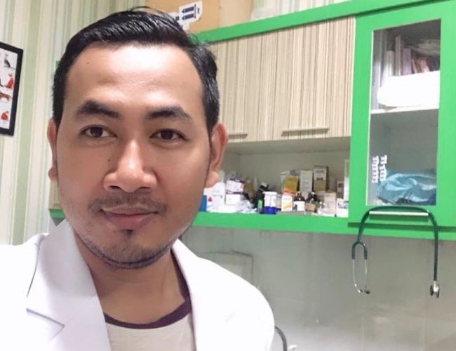 drh. Yudha Dwi Harsanto Dokter Hewan Pontianak - Photo by 822 Vet Care Instagram